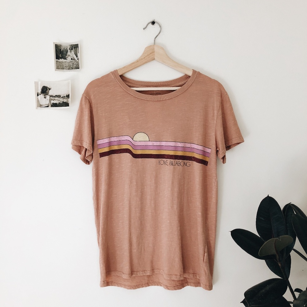 Women’s Billabong Tee- Size M